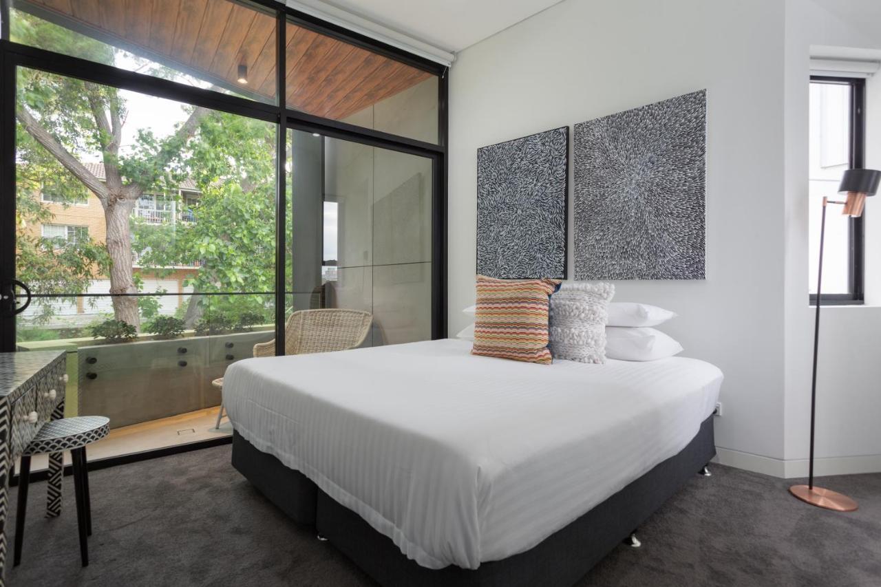 Stylish 2-Bed Apartment With Bbq Patio Near Beach Sydney Eksteriør bilde